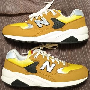 NEW Balance 580 brown yellow men sz 9.5 womens 11